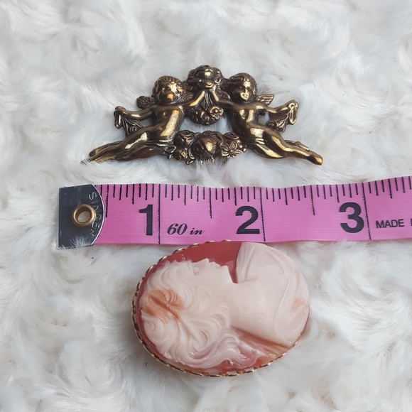 Vintage Cameo Angels victorian-style brooches - Picture 2 of 7